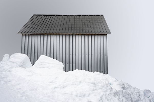 stephan zirwes Bakhmar Huts