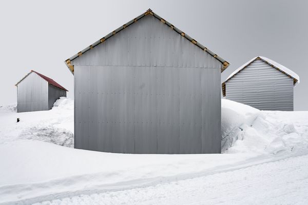 stephan zirwes Bakhmar Huts